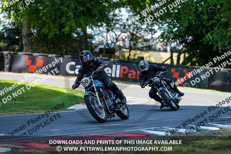 cadwell park;cadwell park photographs;cadwell trackday photographs;enduro digital images;event digital images;eventdigitalimages;peter wileman photography;racing digital images;trackday digital images;trackday photos